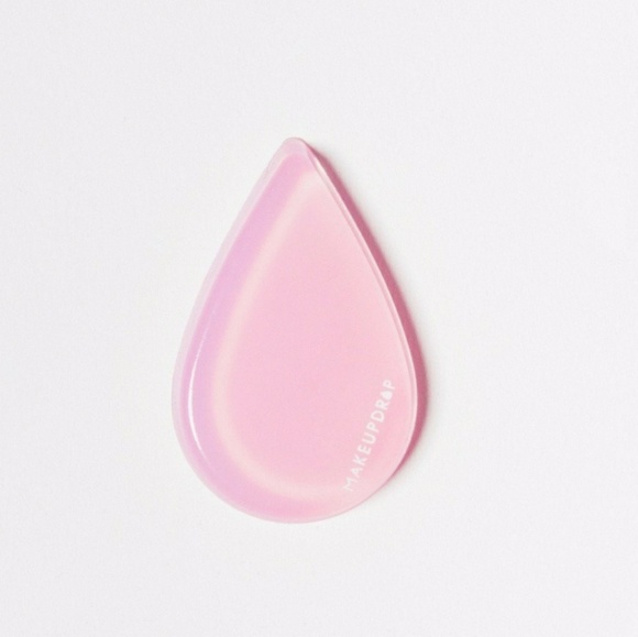 Makeup Drop Silicone Beauty Applicator - Picture 1 of 1